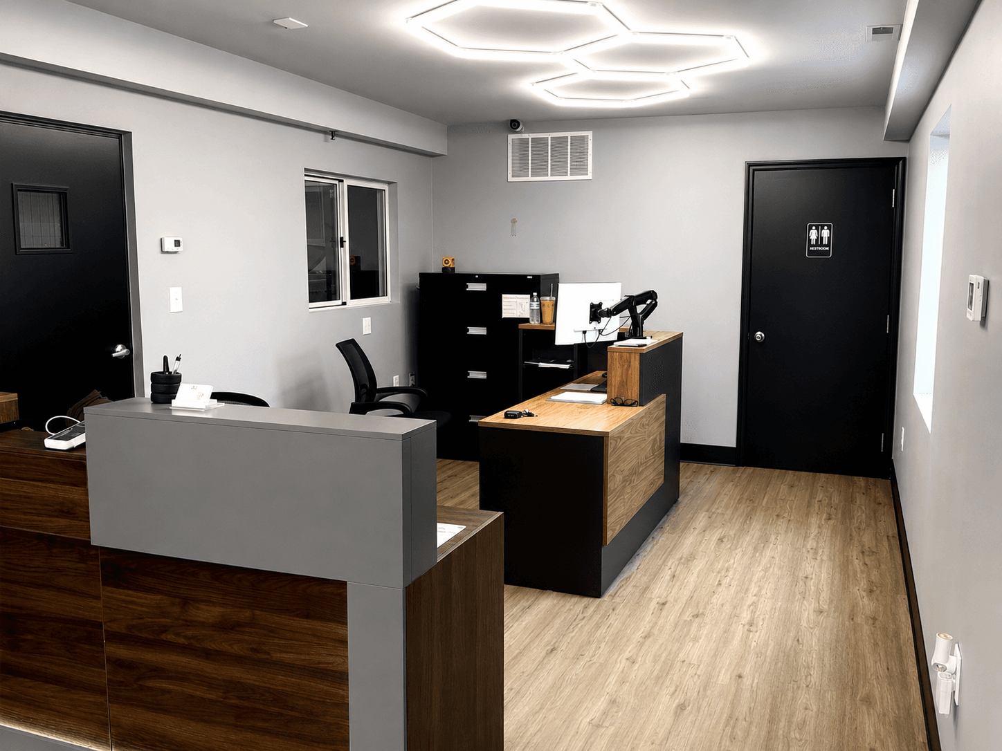 Reception area at R Complete Auto Care